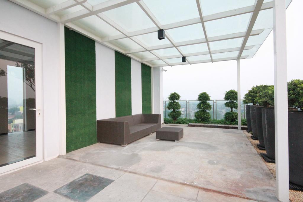 Harvia Suites Kebon Jeruk Jakarta Exteriör bild