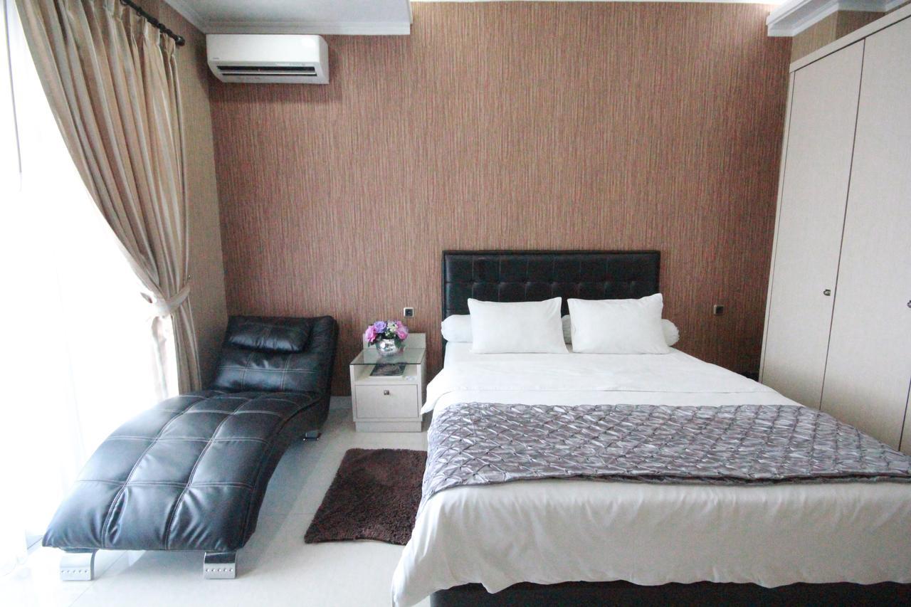Harvia Suites Kebon Jeruk Jakarta Exteriör bild