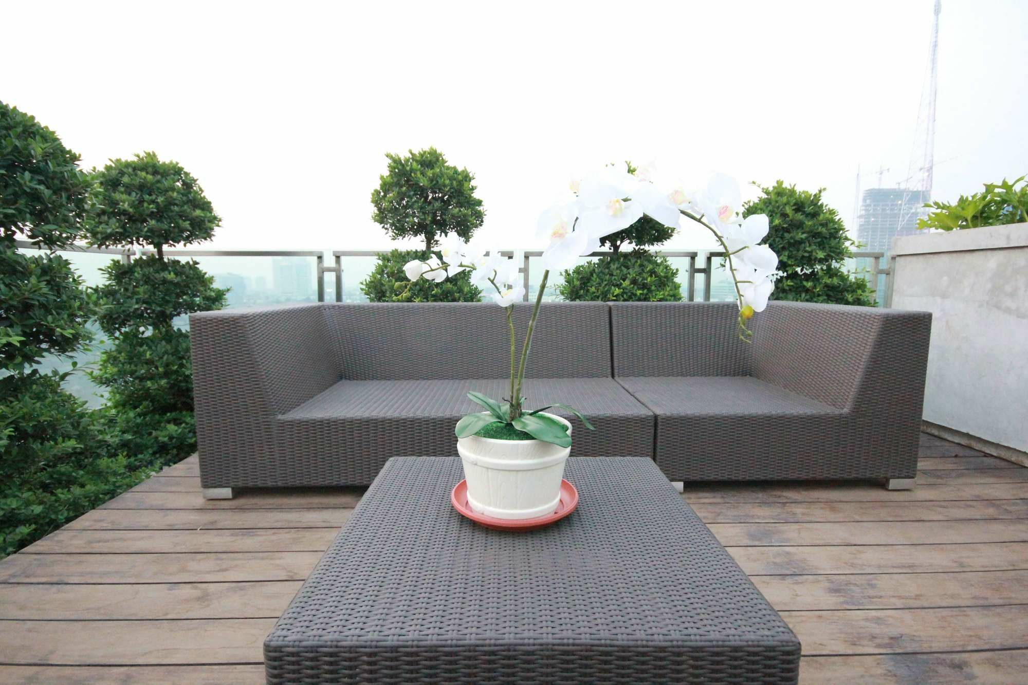 Harvia Suites Kebon Jeruk Jakarta Exteriör bild