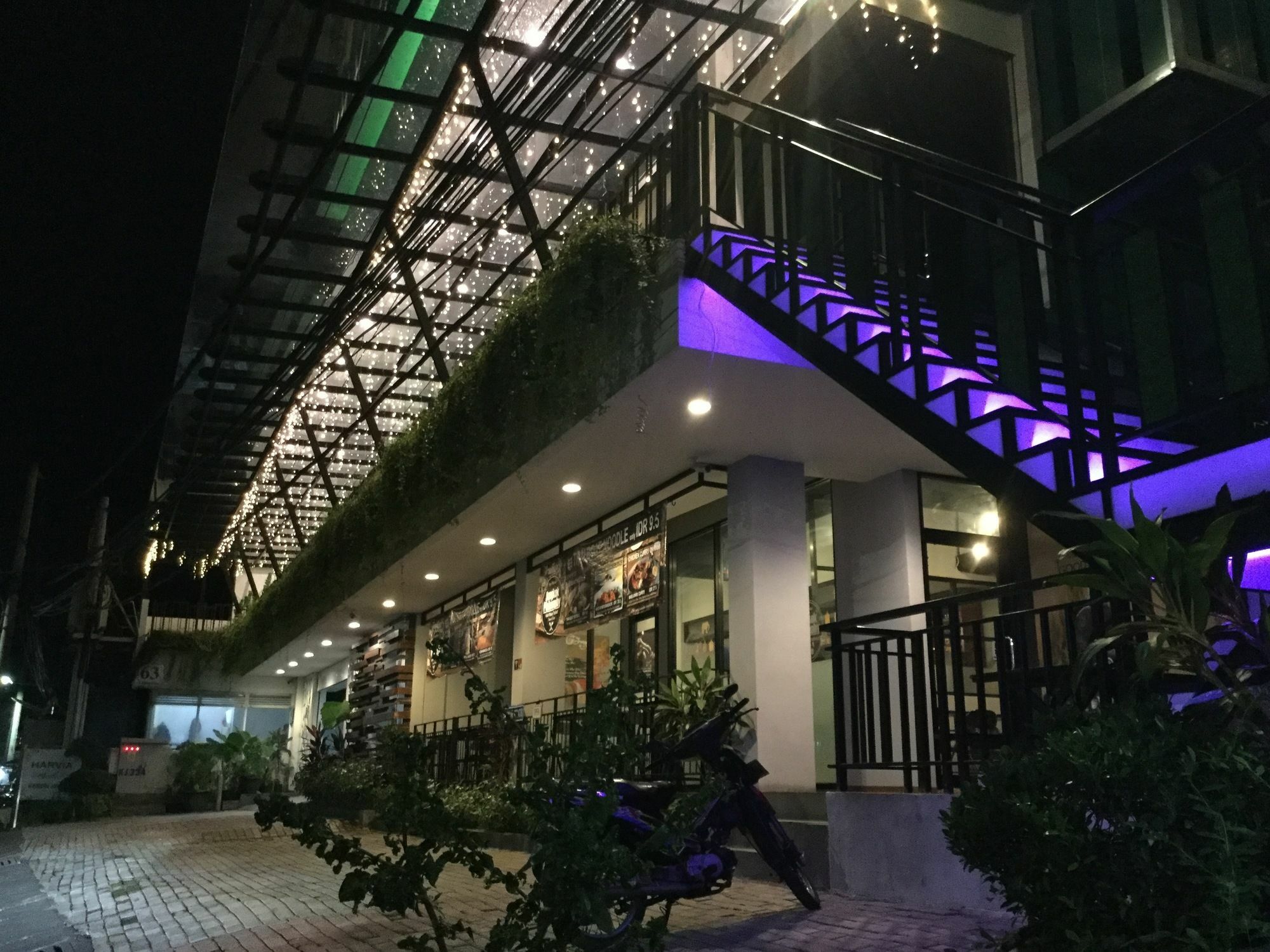 Harvia Suites Kebon Jeruk Jakarta Exteriör bild